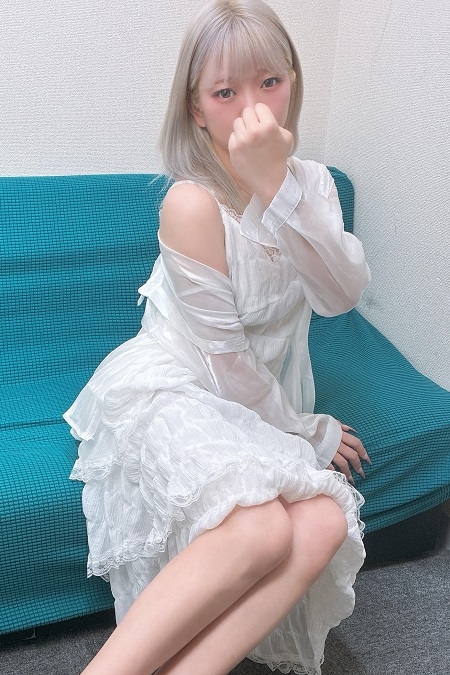 やや